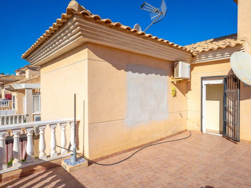 3 slaapkamer Villa te koop in Orihuela Costa - € 345.000 (Ref: 9524692)