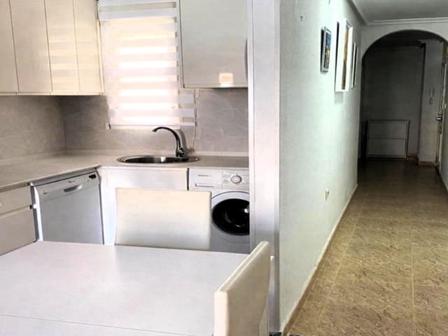 Ático de 3 habitaciones en Avenida Habaneras - Curva de Palangre, Torrevieja en venta - 195.000 € (Ref: 9528404)