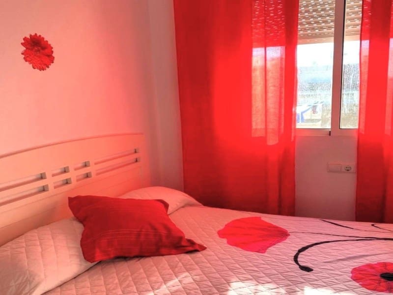 Ático de 3 habitaciones en Torrevieja en venta - 195.000 € (Ref: 9528404)