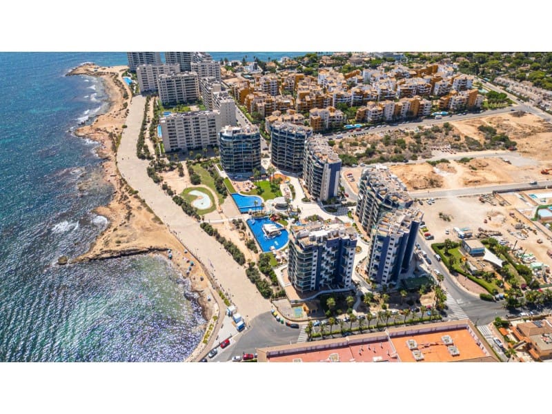 3 bedroom Penthouse for sale in Torrevieja - € 810,000 (Ref: 9528406)