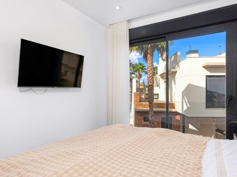 5 sovrum Villa till salu i Orihuela Costa med pool - 829 000 € (Ref: 9532095)