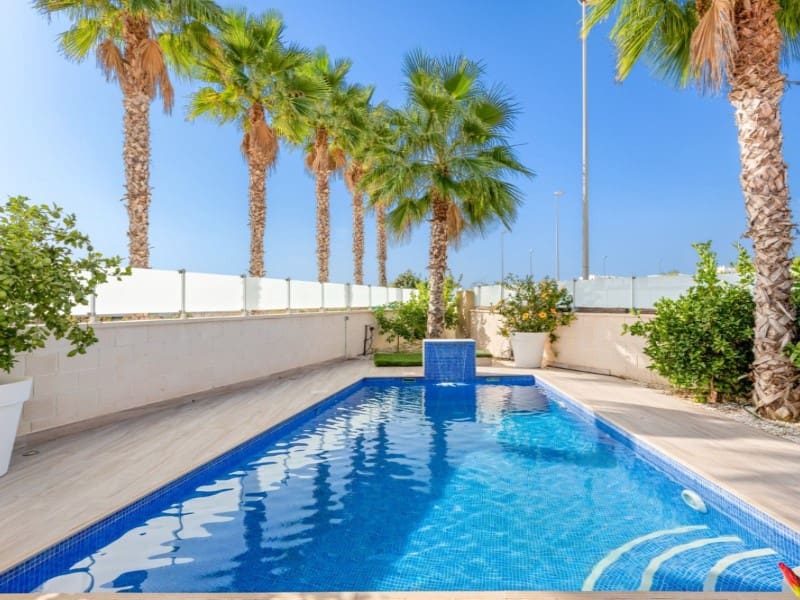 5 sovrum Villa till salu i Orihuela Costa med pool - 829 000 € (Ref: 9532095)
