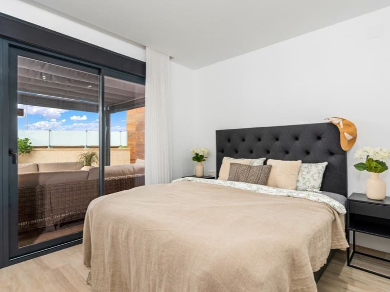 5 sovrum Villa till salu i Orihuela Costa med pool - 829 000 € (Ref: 9532095)