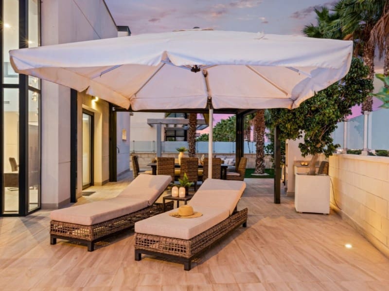 5 sovrum Villa till salu i Orihuela Costa med pool - 829 000 € (Ref: 9532095)