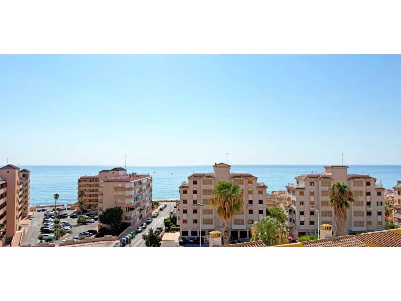 1 quarto Penthouse para venda em Torrevieja com garagem - 199 000 € (Ref: 9534068)