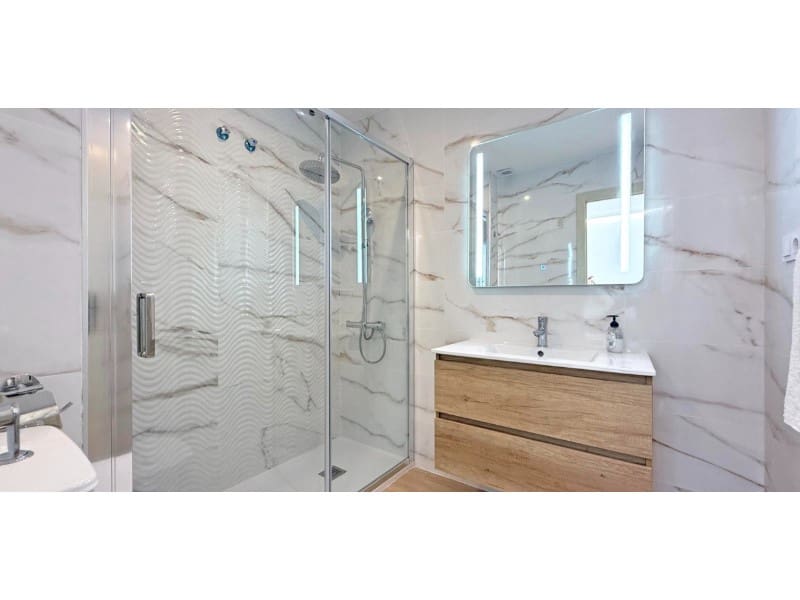 1 quarto Penthouse para venda em Torrevieja com garagem - 199 000 € (Ref: 9534068)