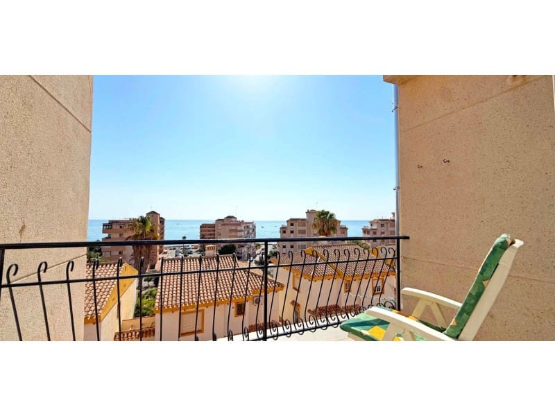 1 quarto Penthouse para venda em Torrevieja com garagem - 199 000 € (Ref: 9534068)