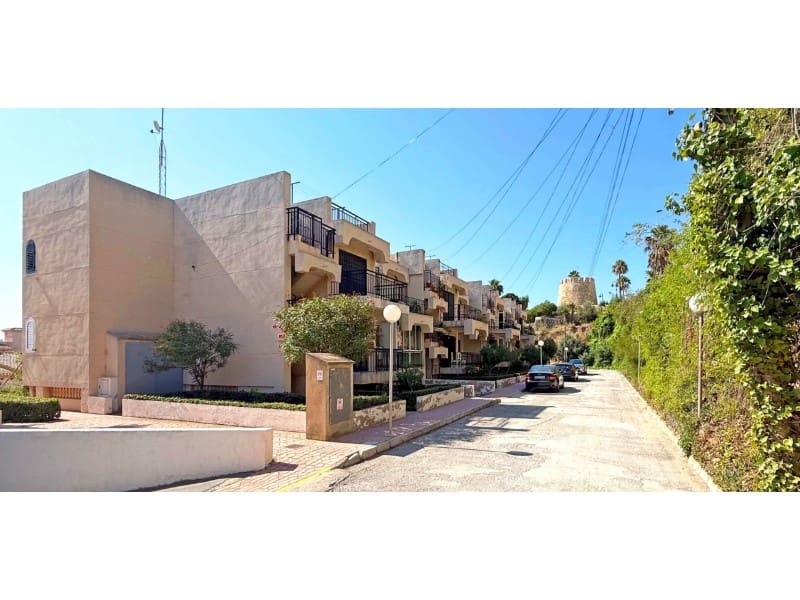 1 quarto Penthouse para venda em Torrevieja com garagem - 199 000 € (Ref: 9534068)