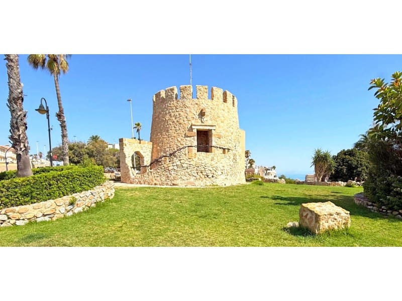 1 quarto Penthouse para venda em Torrevieja com garagem - 199 000 € (Ref: 9534068)