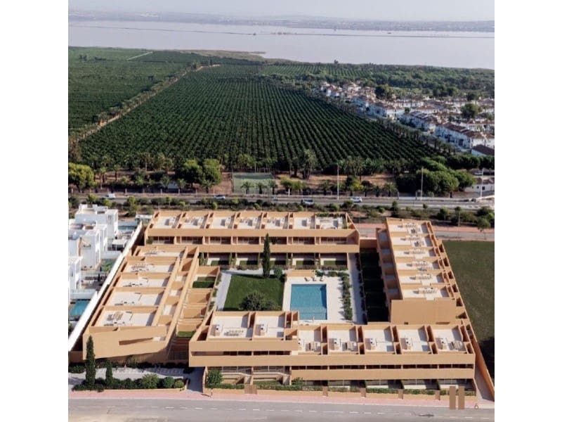 2 soverom Bungalow til salgs i Torrevieja med svømmebasseng - € 299 000 (Ref: 9534069)