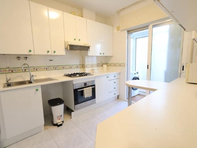 Bungalow de 2 habitaciones en Campoamor, Orihuela en venta - 300.000 € (Ref: 9541574)