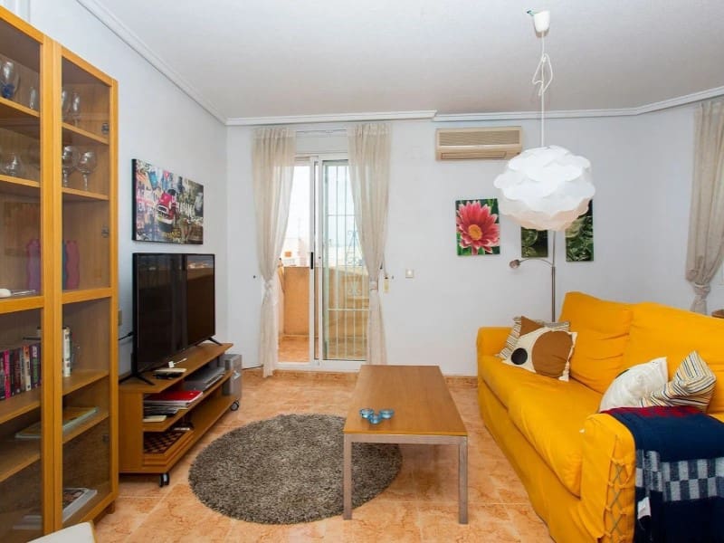 2 bedroom Apartment for sale in Torrevieja - € 125,000 (Ref: 9547921)