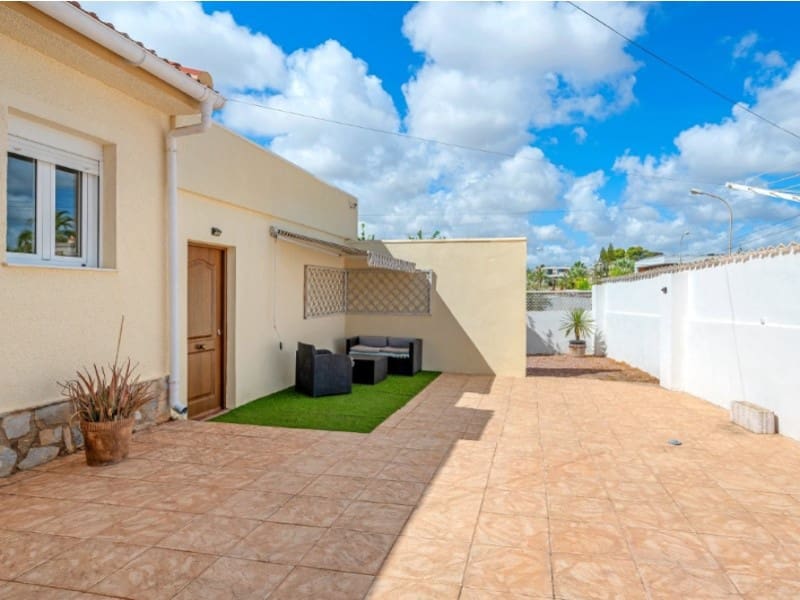 7 chambre Villa/Maison à vendre à Ciudad Quesada avec piscine - 699 000 € (Ref: 9547922)