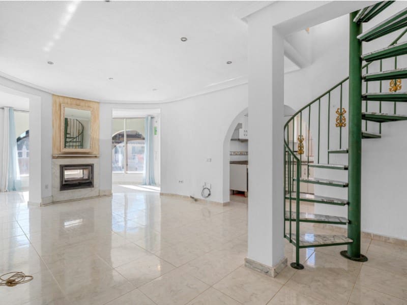 4 soverom Villa til salgs i Lo Pepin med svømmebasseng - € 349 000 (Ref: 9547924)