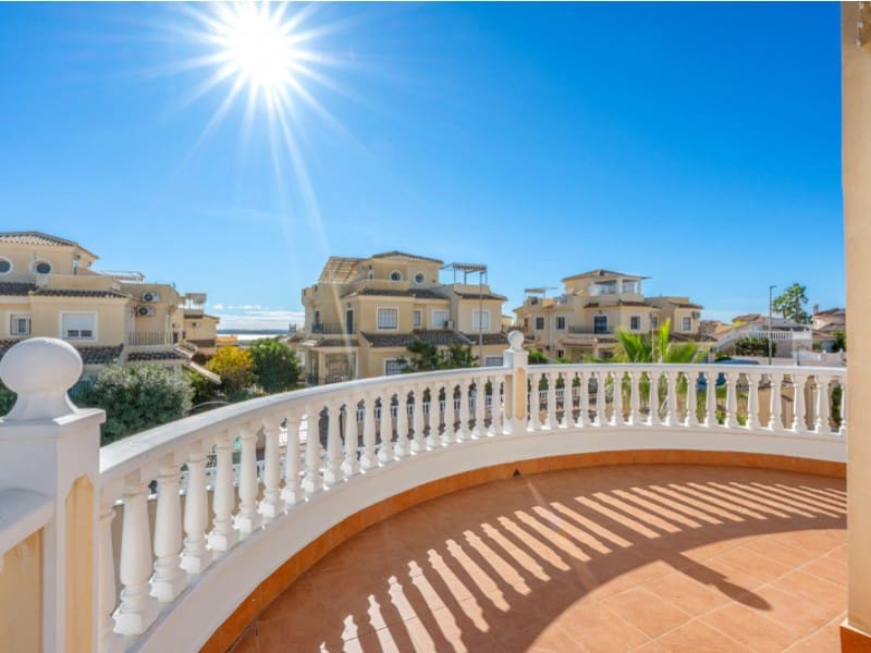 4 soverom Villa til salgs i Lo Pepin med svømmebasseng - € 349 000 (Ref: 9547924)