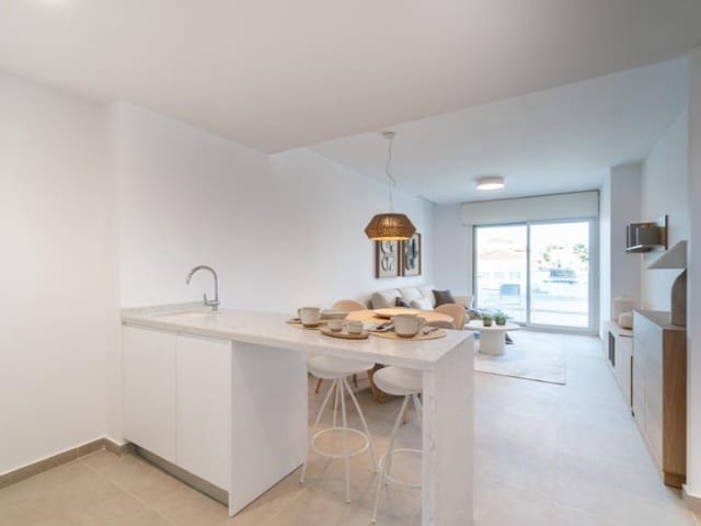 Apartamento de 3 habitaciones en Playa Flamenca, Orihuela en venta con garaje - 469.000 € (Ref: 9551852)