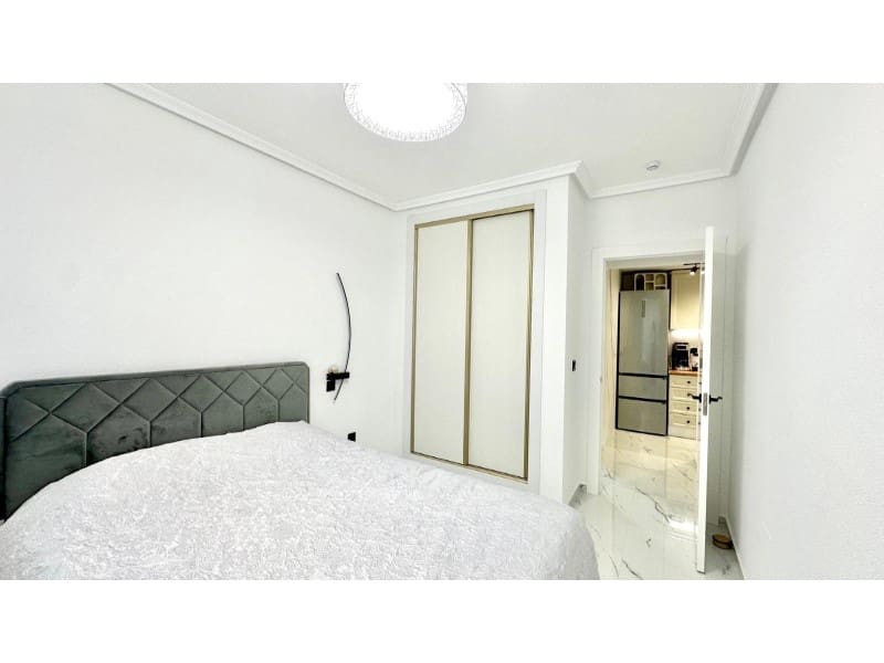 1 bedroom Apartment for sale in Playa Flamenca with pool - € 162,000 (Ref: 9551853)