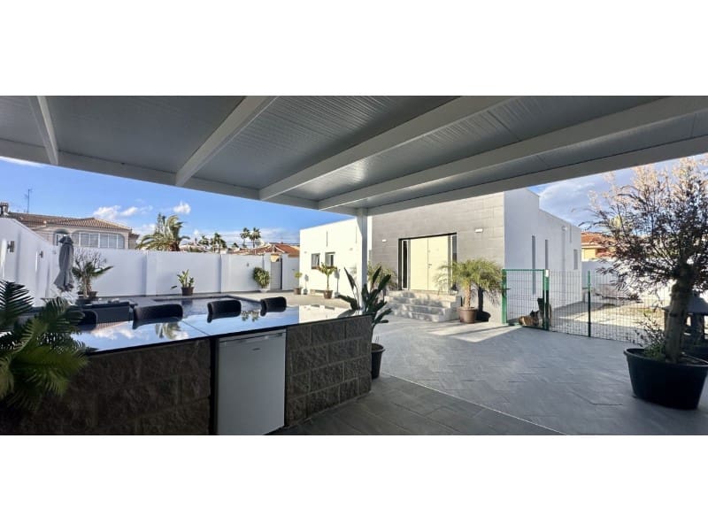 5 soveværelse Villa til salg i Ciudad Quesada med swimmingpool - € 498.000 (Ref: 9551857)