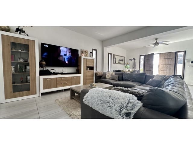 5 soveværelse Villa til salg i Ciudad Quesada, Rojales med swimmingpool - € 498.000 (Ref: 9551857)