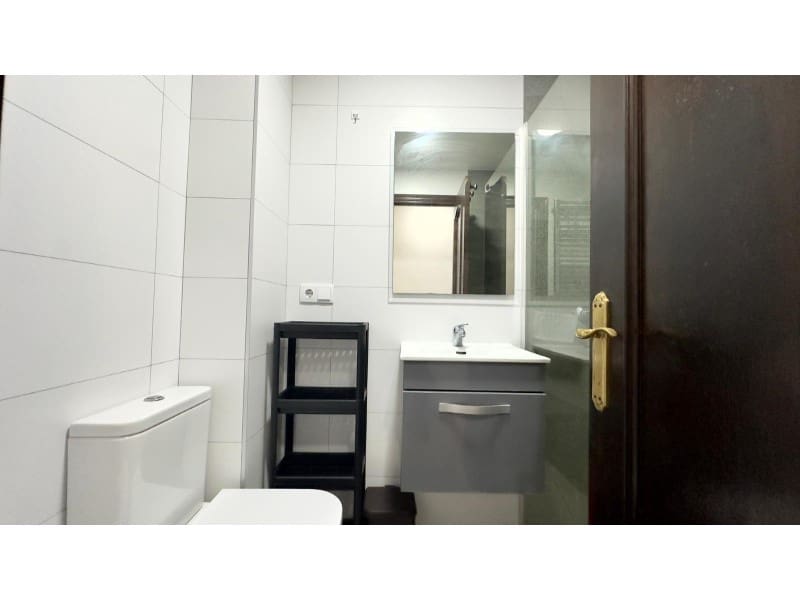 Apartamento de 2 habitaciones en Torrevieja en venta - 149.900 € (Ref: 9556005)