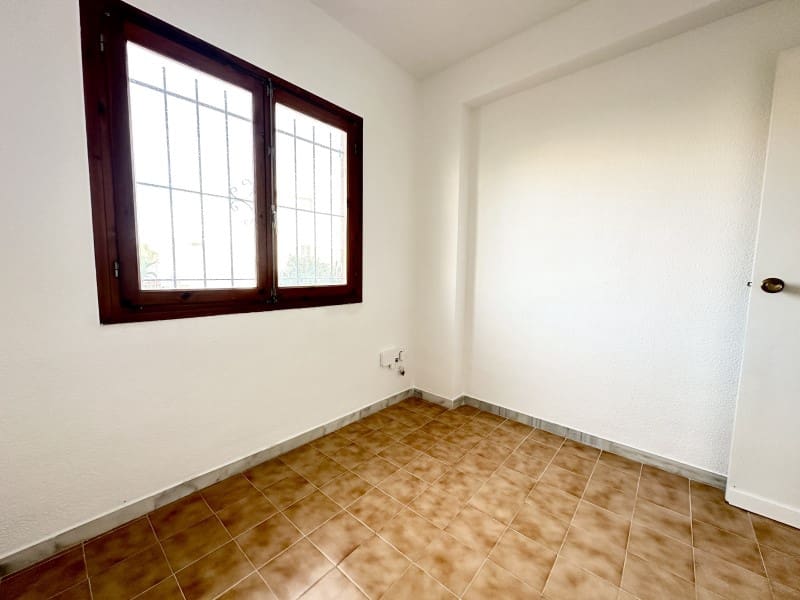 2 soverom Hus til salgs i Torrevieja med svømmebasseng - € 139 000 (Ref: 9556006)