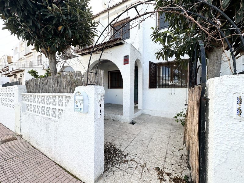 2 soverom Hus til salgs i Torrevieja med svømmebasseng - € 139 000 (Ref: 9556006)
