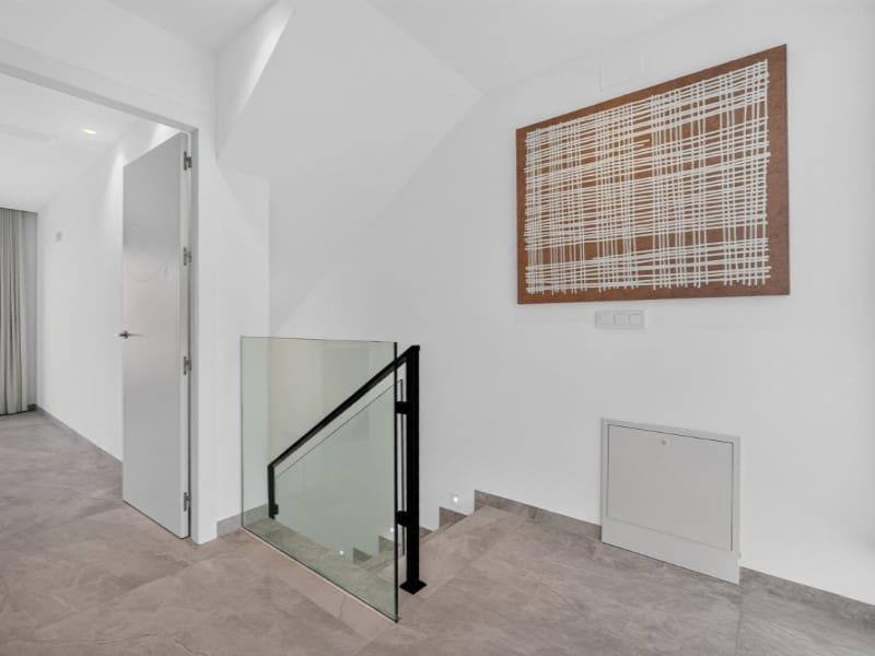 3 slaapkamer Villa te koop in Torrevieja met zwembad - € 550.000 (Ref: 9556010)