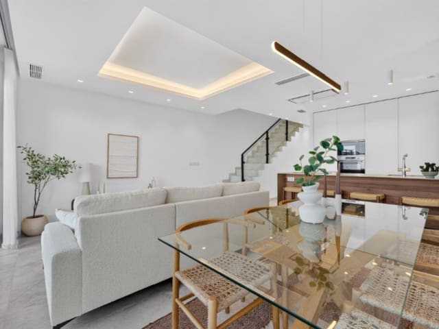 3 slaapkamer Villa te koop in Aguas Nuevas, Torrevieja met zwembad - € 550.000 (Ref: 9556010)
