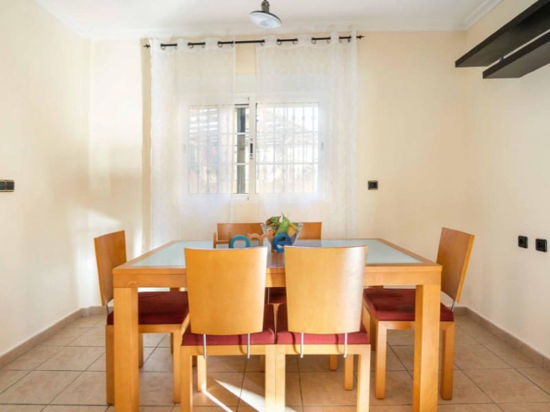 Chalet de 5 habitaciones en Orihuela Costa en venta con piscina - 350.000 € (Ref: 9562031)