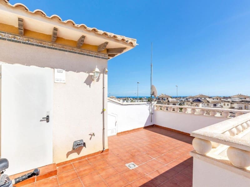 2 soveværelse Semi-Rækkehus til salg i Orihuela Costa med swimmingpool - € 252.500 (Ref: 9565376)