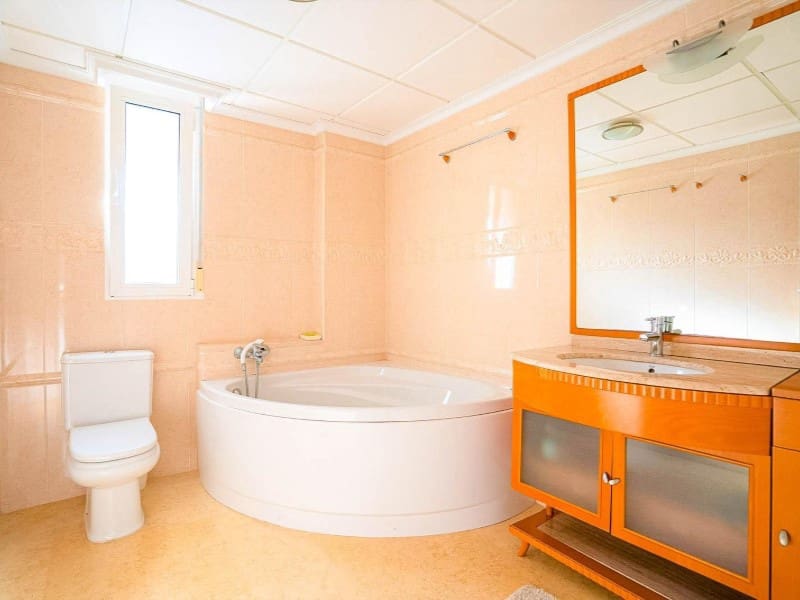 5 slaapkamer Villa te koop in La Mata met zwembad - € 1.170.000 (Ref: 9565378)