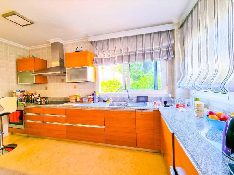 5 slaapkamer Villa te koop in La Mata met zwembad - € 1.170.000 (Ref: 9565378)