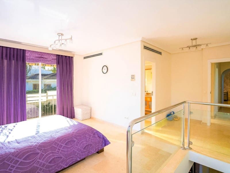 5 slaapkamer Villa te koop in La Mata met zwembad - € 1.170.000 (Ref: 9565378)