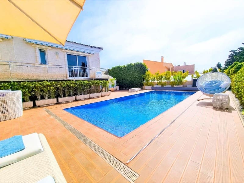 5 slaapkamer Villa te koop in La Mata met zwembad - € 1.170.000 (Ref: 9565378)