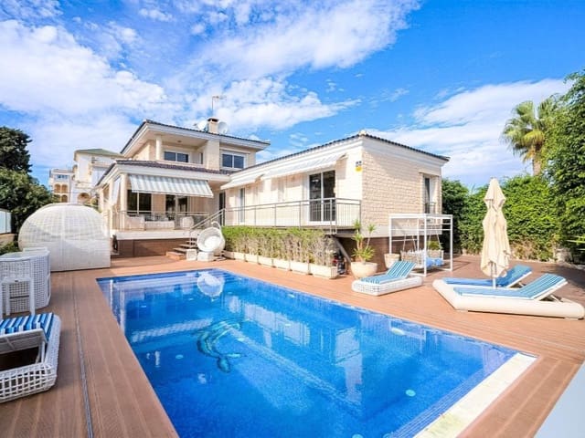 5 slaapkamer Villa te koop in Cañada del Molino, Torrevieja met zwembad - € 1.170.000 (Ref: 9565378)