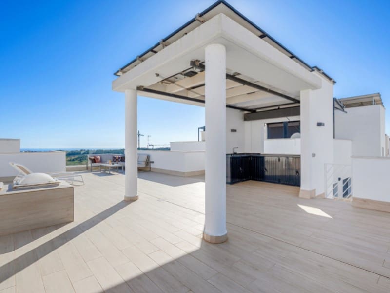 3 bedroom Villa for sale in San Miguel de Salinas with pool garage - € 499,000 (Ref: 9565379)