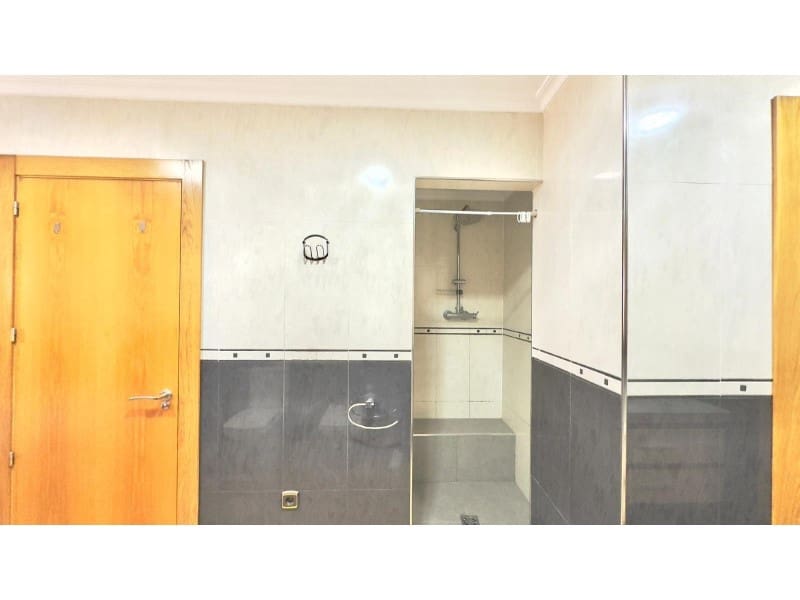 Apartamento de 3 habitaciones en Torrevieja en venta - 194.900 € (Ref: 9565380)