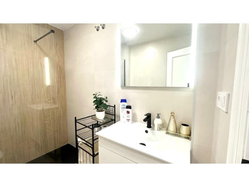 2 soveværelse Lejlighed til salg i Torrevieja med swimmingpool - € 164.900 (Ref: 9565382)