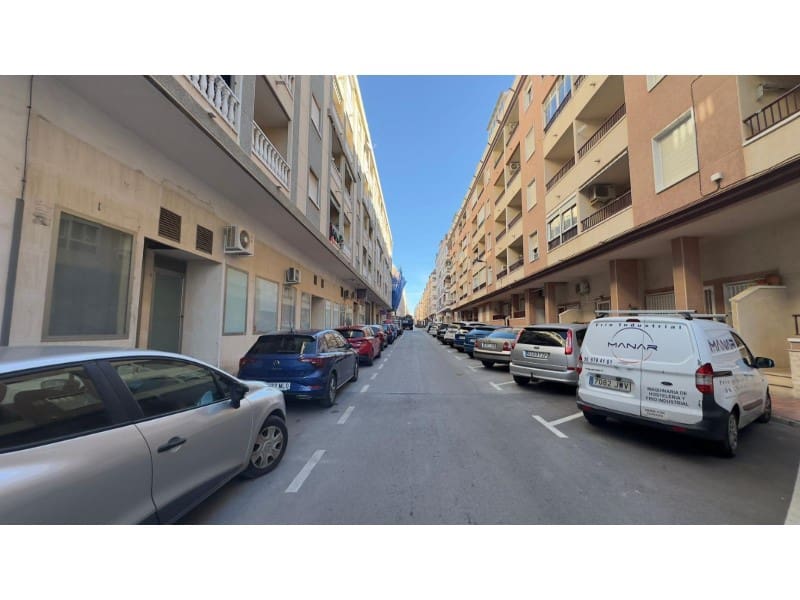 2 soveværelse Lejlighed til salg i Torrevieja - € 184.900 (Ref: 9565383)