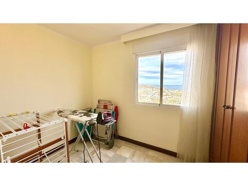 3 soveværelse Lejlighed til salg i Torrevieja med swimmingpool - € 369.900 (Ref: 9565385)