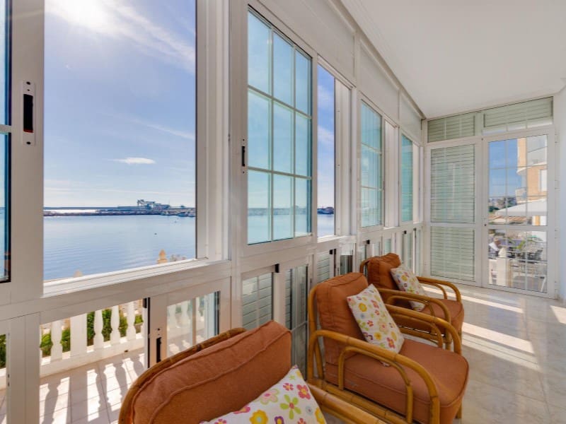 4 bedroom Apartment for sale in Torrevieja with garage - € 389,500 (Ref: 9565386)