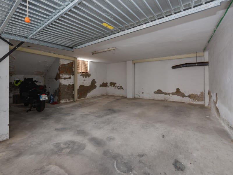 4 bedroom Apartment for sale in Torrevieja with garage - € 389,500 (Ref: 9565386)