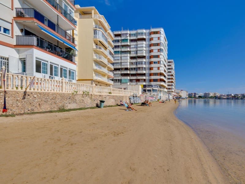 4 bedroom Apartment for sale in Torrevieja with garage - € 389,500 (Ref: 9565386)