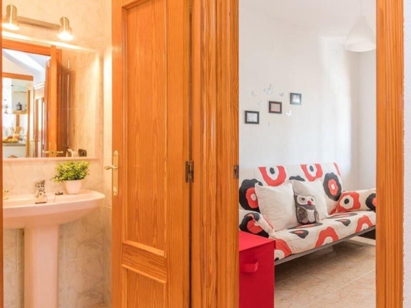 3 soveværelse Byhus til salg i Playa Flamenca med garage - € 239.000 (Ref: 9565387)