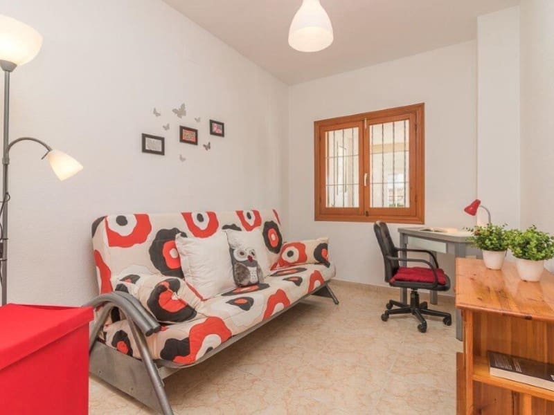 3 soveværelse Byhus til salg i Playa Flamenca med garage - € 239.000 (Ref: 9565387)