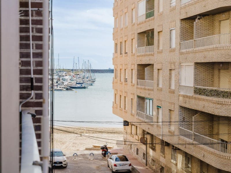 2 slaapkamer Appartement te koop in Torrevieja - € 159.990 (Ref: 9568963)