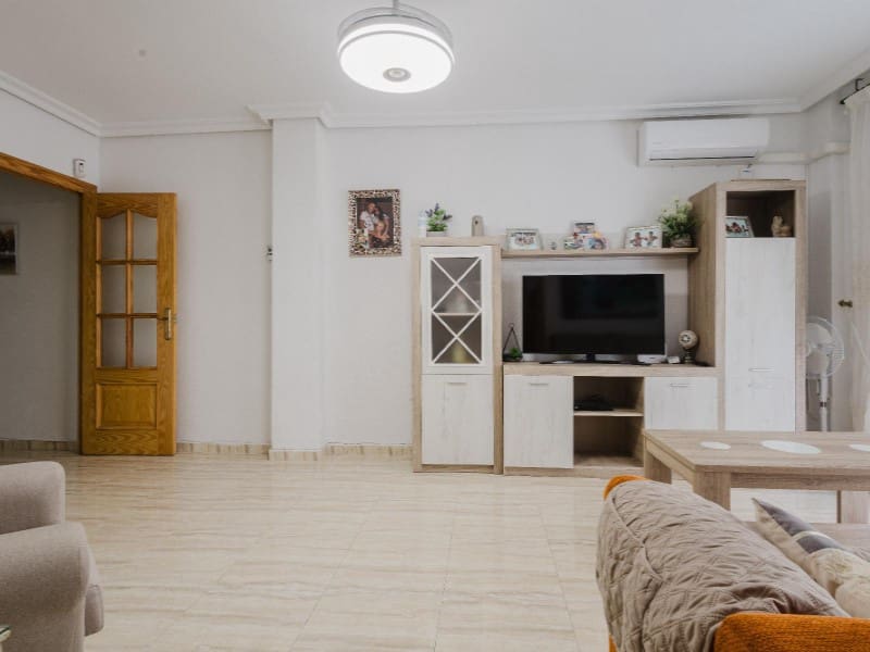 2 slaapkamer Appartement te koop in Torrevieja - € 159.990 (Ref: 9568963)