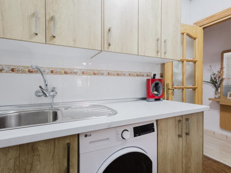 2 slaapkamer Appartement te koop in Torrevieja - € 159.990 (Ref: 9568963)