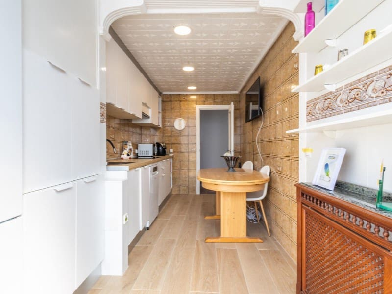 2 bedroom Apartment for sale in Torrevieja - € 169,990 (Ref: 9568964)