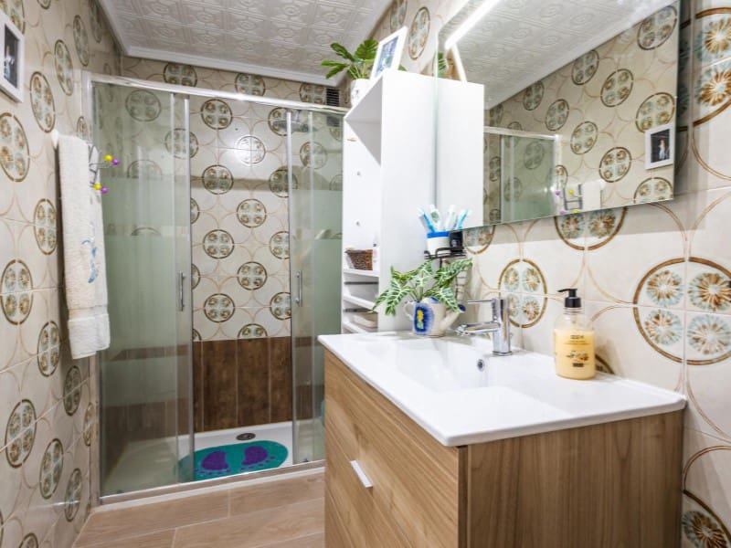 2 bedroom Apartment for sale in Torrevieja - € 169,990 (Ref: 9568964)